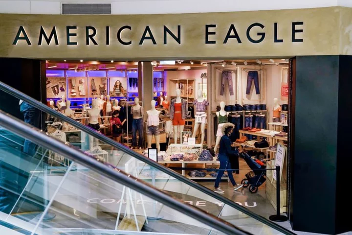 American Eagle Outfitters lifts annual revenue forecast on steady demand