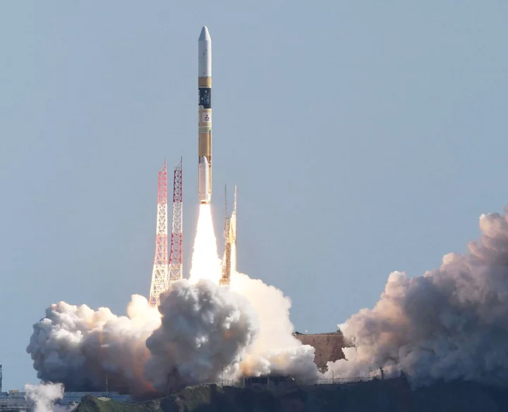 Japanese Rocket Takes Off for Moon After Troublesome Year
