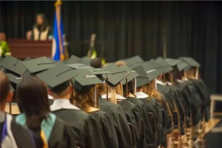 Insight School of Oklahoma to Celebrate 2023 Graduates