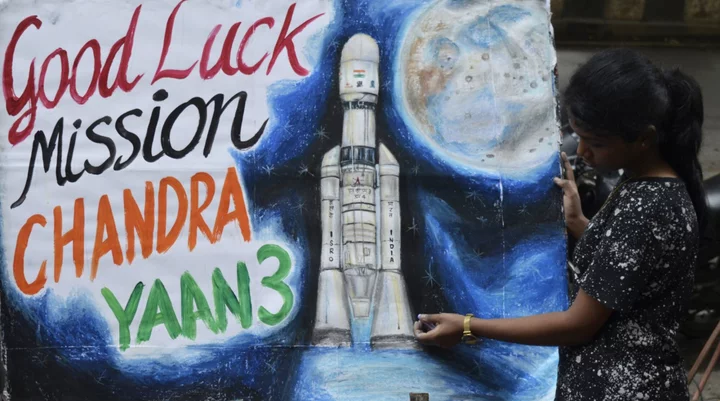 India’s Third Moon Mission Lifts Off as Space Race Intensifies