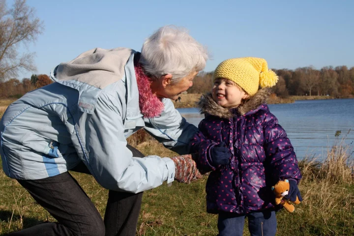 10 ways to explain dementia to children