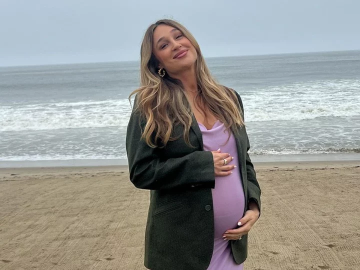 Pregnant influencer in coma after suffering from ruptured aneurysm one week before due date