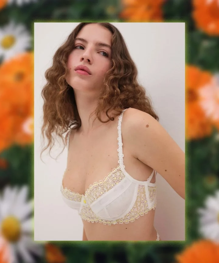 This Fan-Favorite Bridal Brand Is Reviving The Delightful ‘90s Daisy Trend