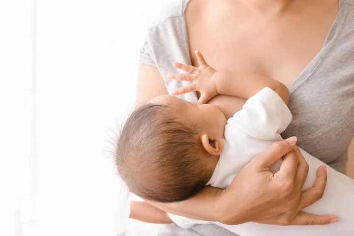 Do you need to watch what you eat when you’re breastfeeding?