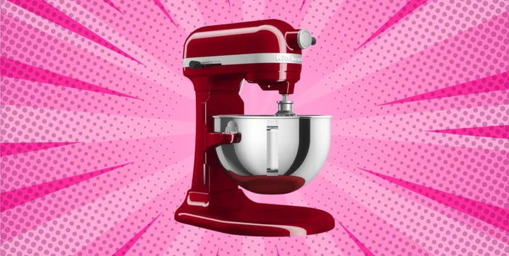 Embrace your inner Julia Child with $170 off a 5.5 quart KitchenAid stand mixer