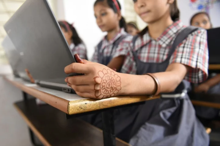 UN warns against 'excessive' tech use in classrooms