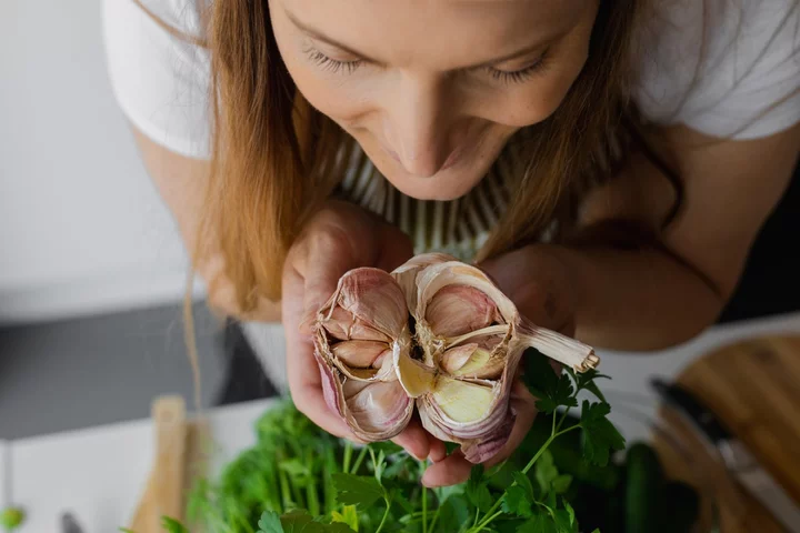 The cure for smelly garlic breath? Turns out, it’s simpler than you think