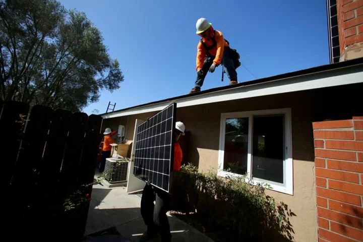 U.S. launches $7bln program to bring solar to low-income households