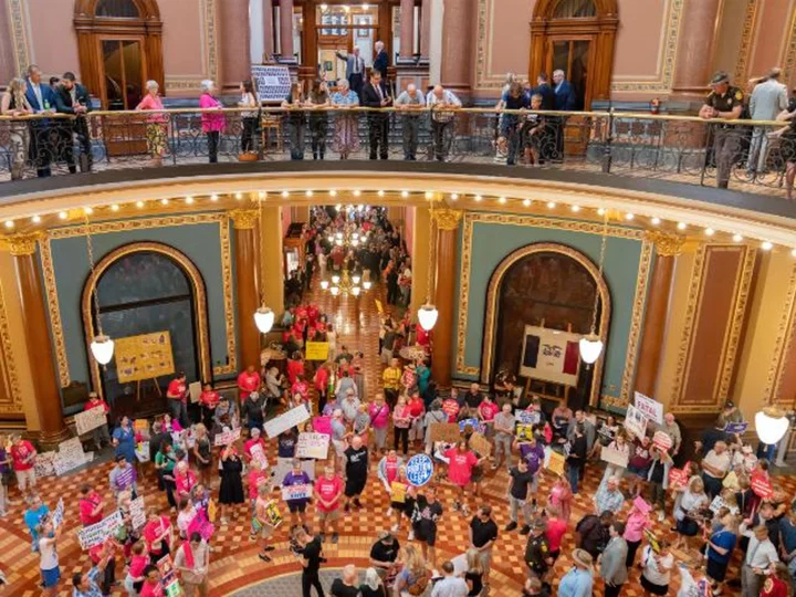 Iowa Republicans advance 6-week abortion ban in special session