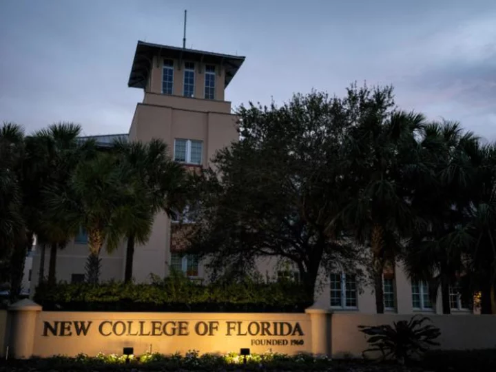 Students, professors report chaos as semester begins at New College of Florida