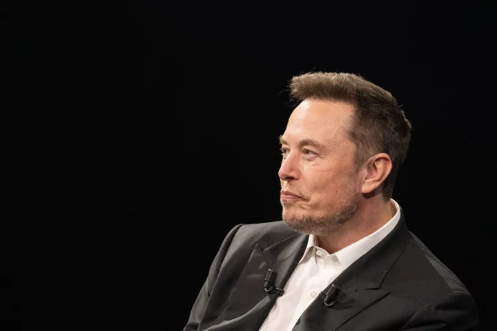 Musk Told Pentagon He Spoke to Putin Directly, New Yorker Says
