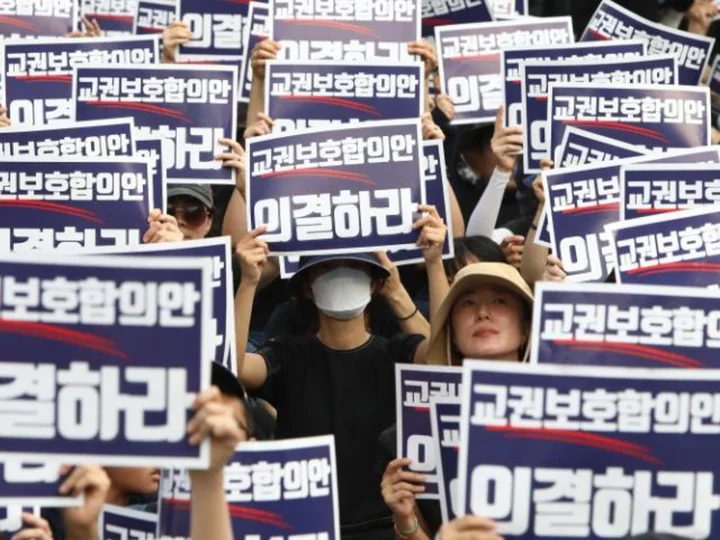 South Korean teachers hold mass protests after suicide highlights pressures from parents