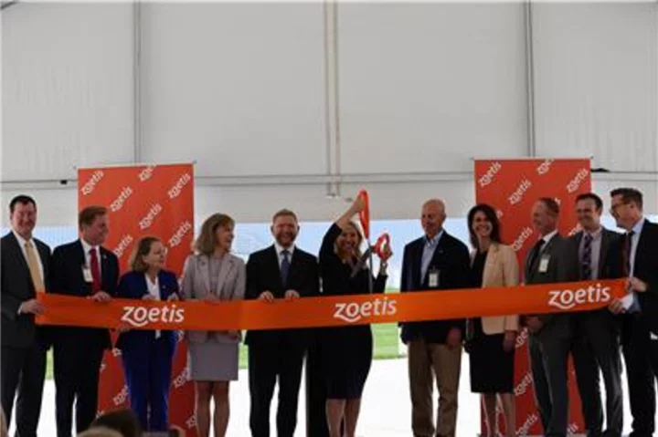 Zoetis Welcomes Officials to Open New State-of-the-Art Facility in Lincoln