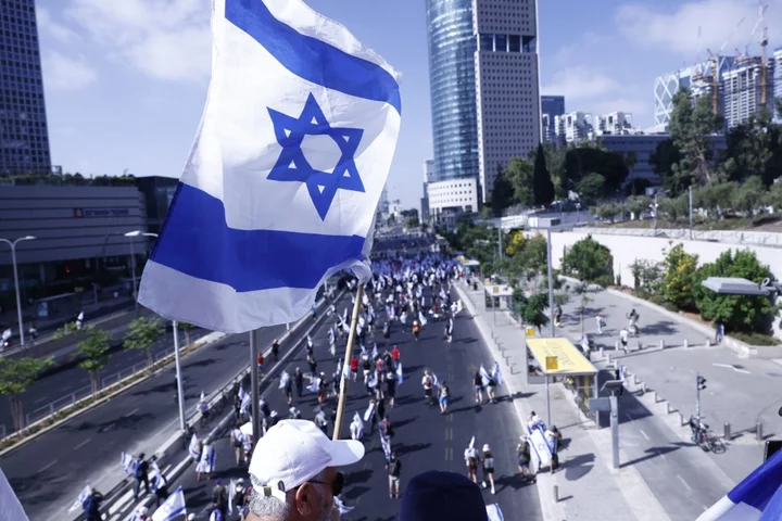 Israeli CEOs Ditch the C-Suite to Lead Anti-Government Protests