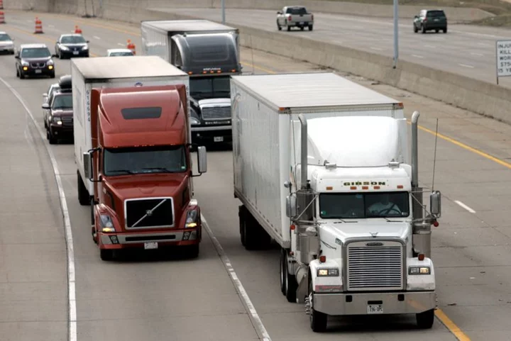 U.S. House votes to overturn heavy duty truck emissions rules