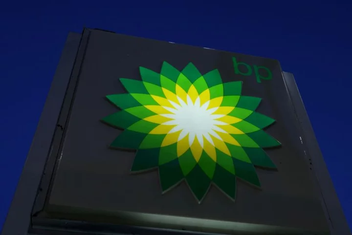 BP unit to pay record $40 million to settle U.S. air pollution civil charges