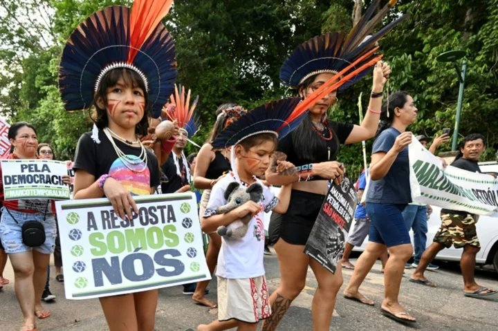 Tropical forest nations seek climate plan in Brazil