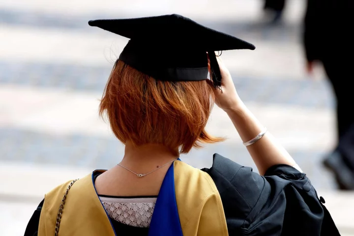 Female students ‘more than twice as likely’ to be affected by poor mental health, research shows