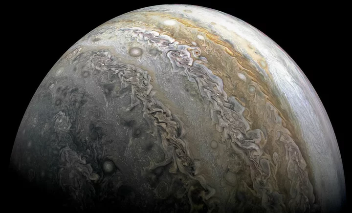 High-speed object just crashed into Jupiter, footage shows