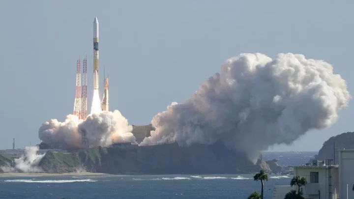 Japan joins Moon race with successful rocket launch