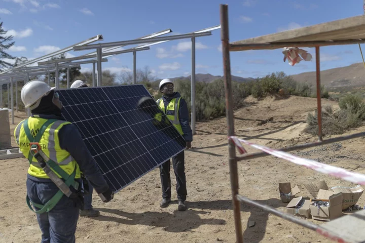 South Africa Weighs Environmental Approval for 10 Gigawatts of Power