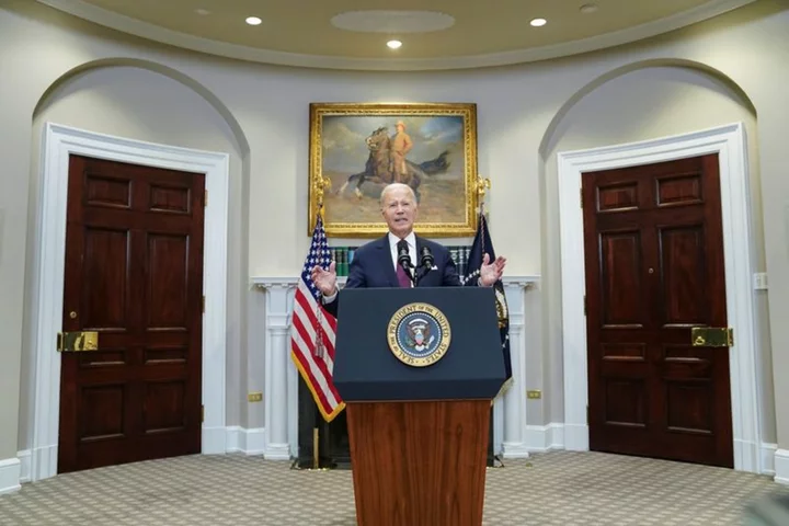 Biden calls on US colleges to consider adversity during admission process