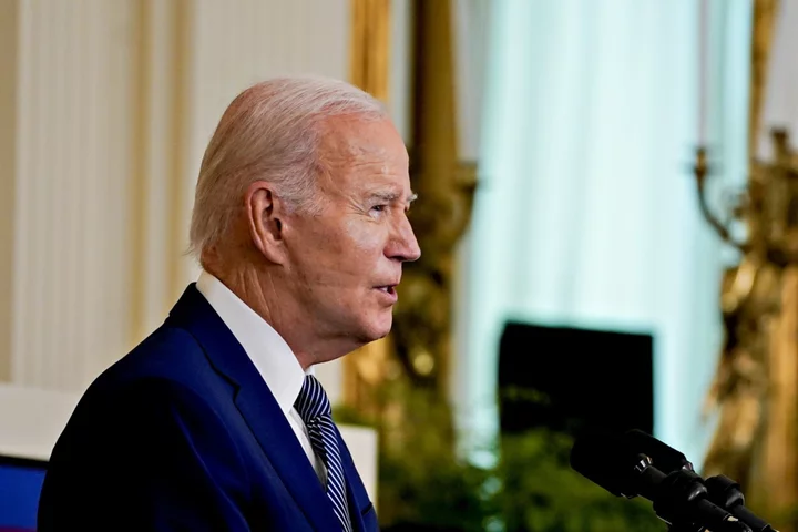 Student-Loan Relief Backers Amp Up Pressure on Biden After Supreme Court Ruling