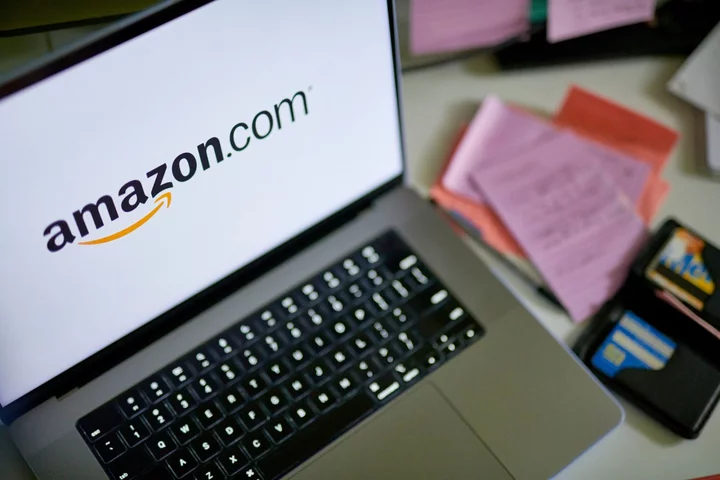 Amazon to Release Q, an AI Chatbot for Corporate Customers