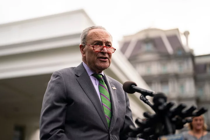 Schumer Urges US FTC Probe of Exxon, Chevron Mega-Deals