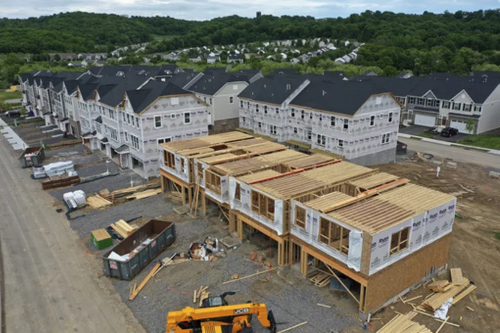 Average long-term US mortgage rate climbs to 7.09% this week to highest level in more than 20 years