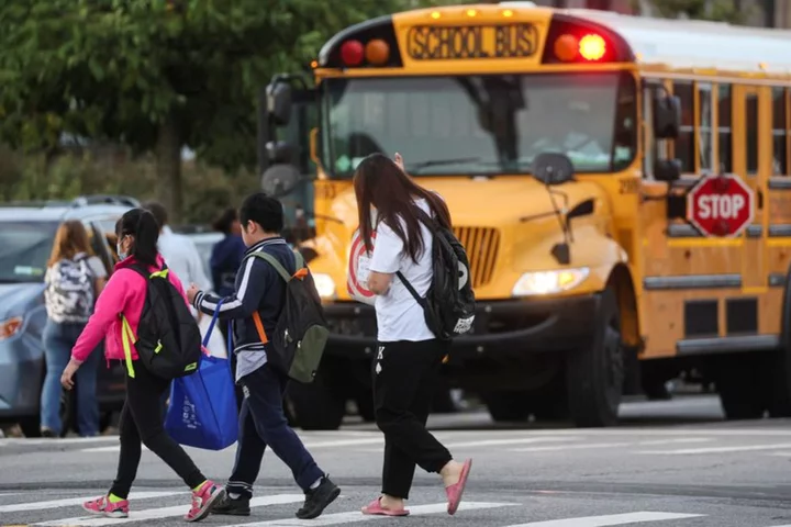 New York City in deal with teachers union, 5-year pact with over 15% wage hike