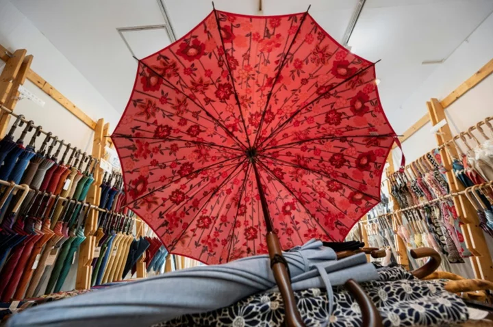 Heat brings hope for Tokyo's handmade umbrella maker