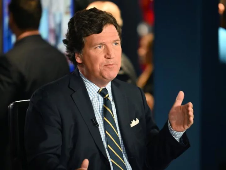 Tucker Carlson launches first episode of low-budget Twitter show after Fox News firing