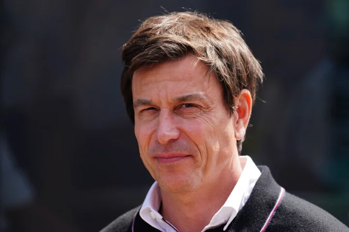 Toto Wolff: Mercedes will soon have ‘no choice’ but to switch focus to next year