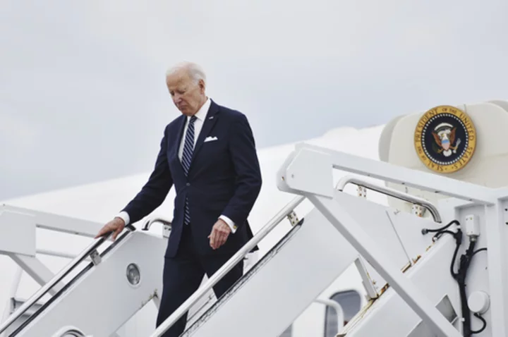 Biden goes west for his second vacation of the month