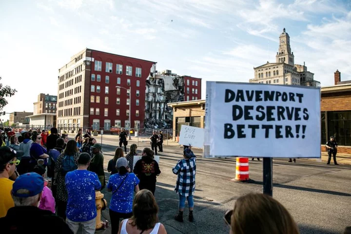 Two missing people likely in Iowa building when it collapsed