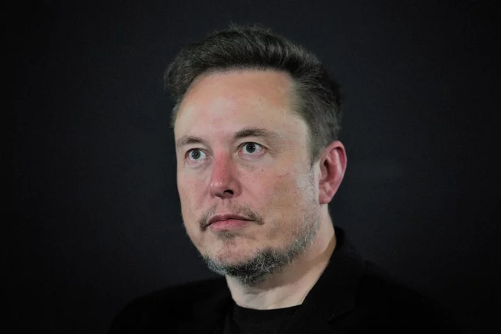 Elon Musk to Meet Netanyahu, Gantz Amid Antisemitism Furor