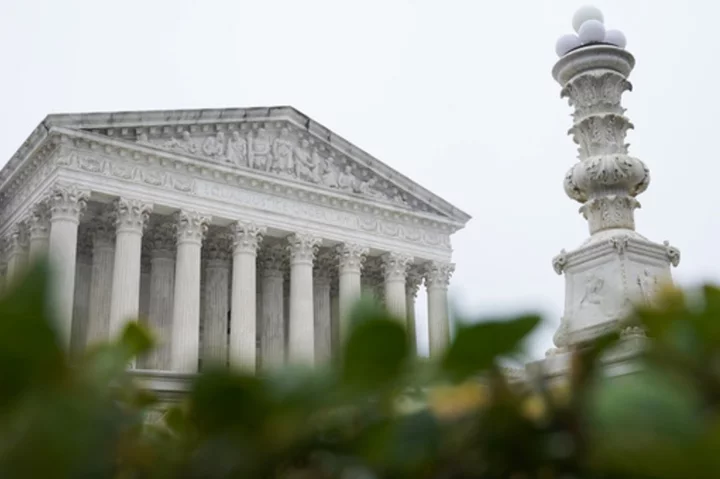 Supreme Court unfreezes Louisiana redistricting case that could boost power of Black voters