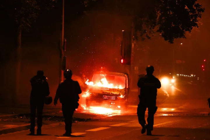 France riots - latest: Nearly 1,000 arrested overnight as police ‘at war’ after Paris shooting