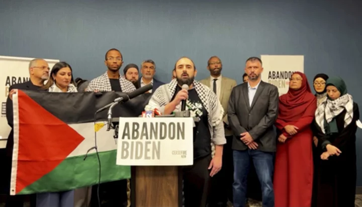 Group of swing state Muslims vows to ditch Biden in 2024 over his war stance