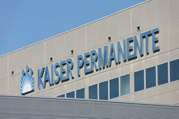 Kaiser Permanente and healthcare workers head for labor clash as strike deadline looms