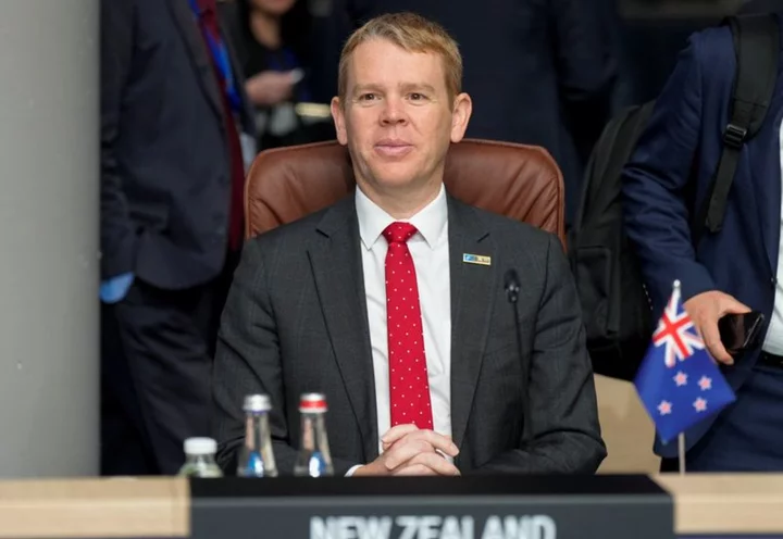 Poll indicates New Zealand heading toward change in government