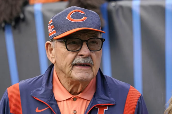 Dick Butkus, fearsome Hall of Fame Chicago Bears linebacker, dies at 80