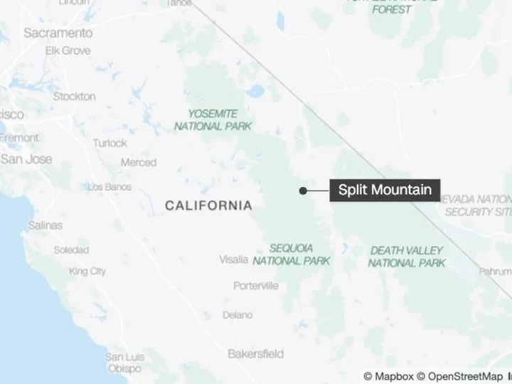 Avalanche kills hiker in California mountains