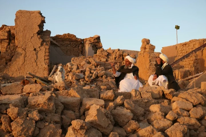 Afghan rescuers work through the night after deadly quake