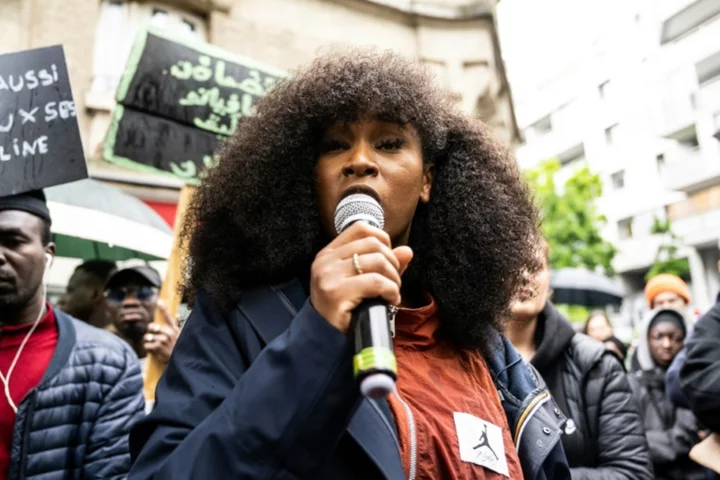 France protesters defy bans to rally against police violence