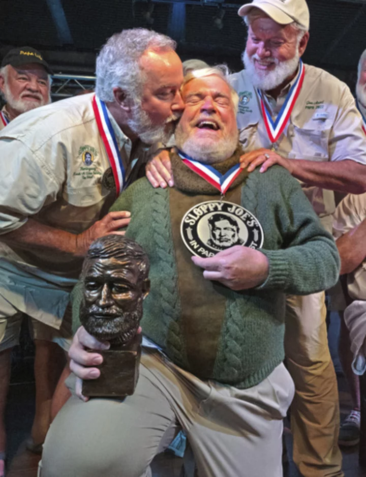 Bell tolls for Wisconsin man who wins Hemingway look-alike contest