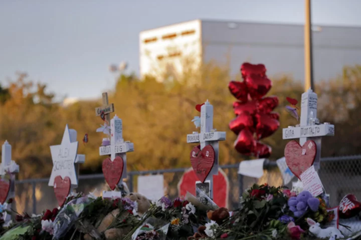 Congressional delegation to tour blood-stained halls where Parkland school massacre happened