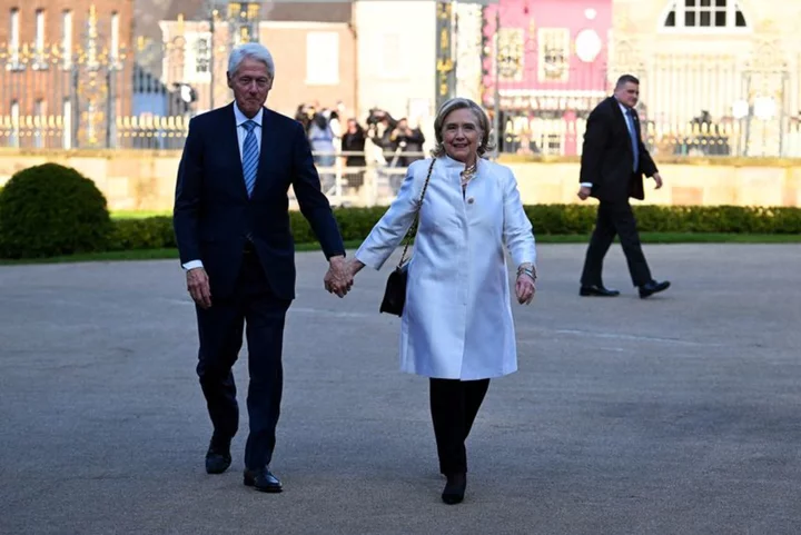 Hillary Clinton returns to the White House for arts celebration