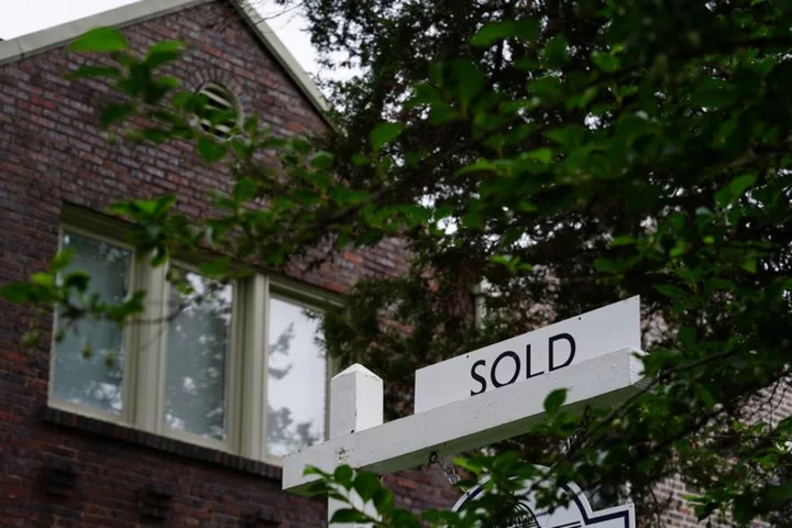 US new home sales soar to 13-month high in April